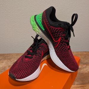 Nike React Infinity Run Flyknit 3 - Black and Red